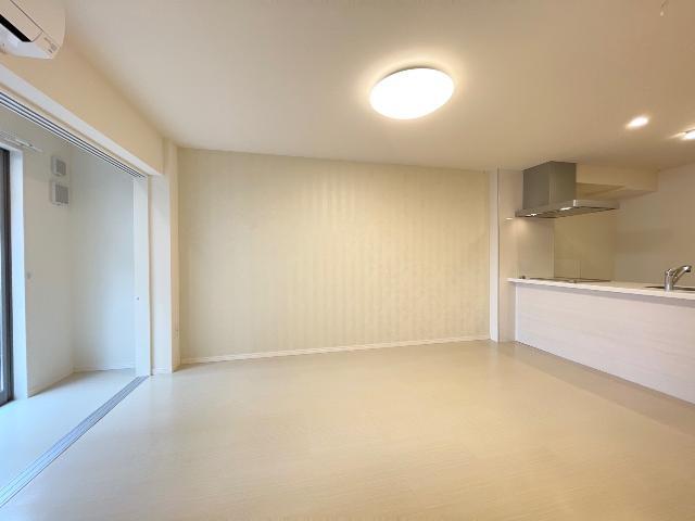 居室・リビング　102号（イメージ）