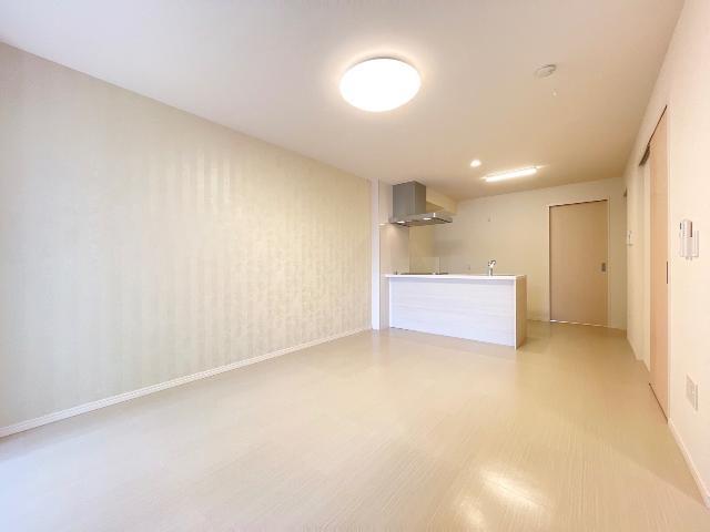 居室・リビング　102号（イメージ）