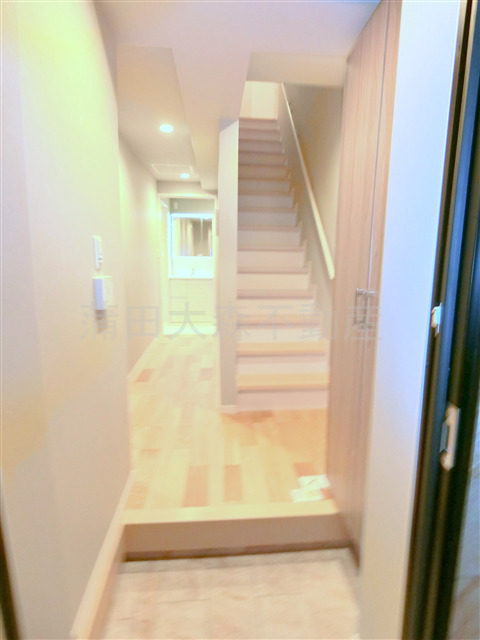 玄関　玄関　シューズBOX