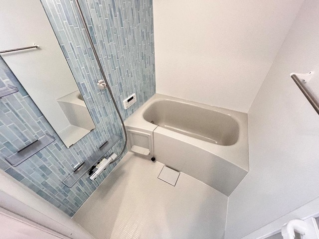 バス・シャワールーム　同物件、別号室の写真