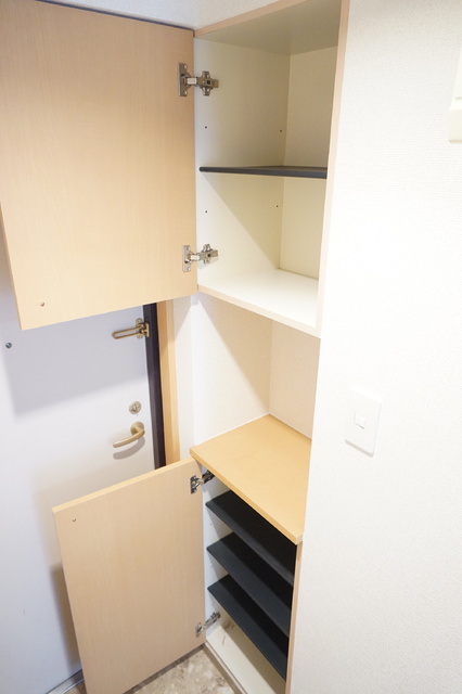 玄関　シューズボックス