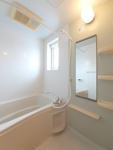 バス・シャワールーム　日々の疲れを癒すお風呂付です
