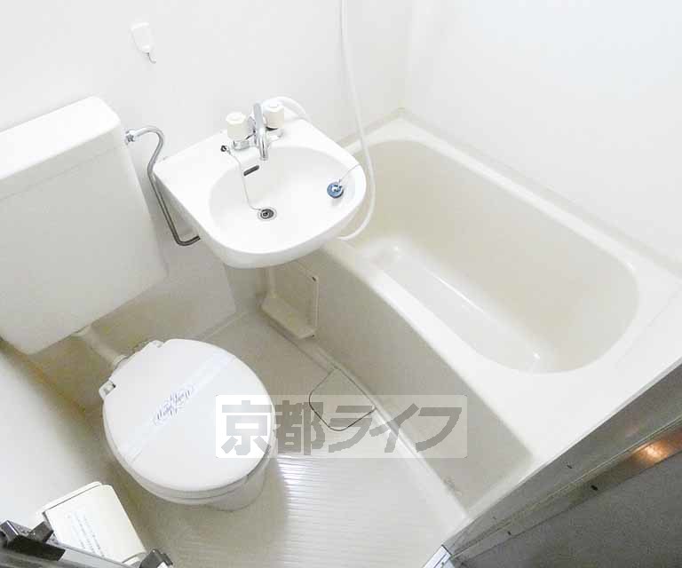 バス・シャワールーム　ユニットバスです！