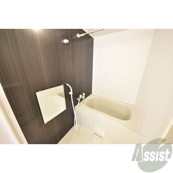 バス・シャワールーム　お風呂です。ゆっくりお風呂につかるのも体に良いですね～