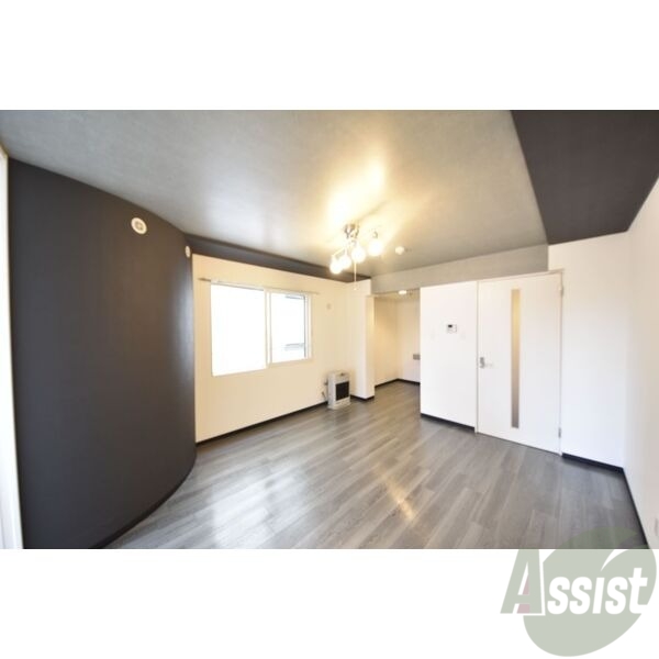 居室・リビング　広くてキレイなお部屋が広がっていて、充実した生活が送れそう。