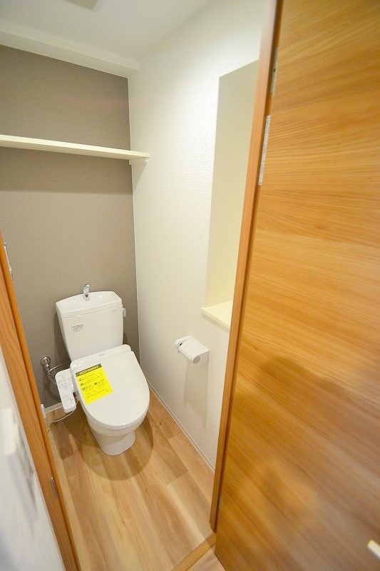 トイレ　シャワートイレ完備