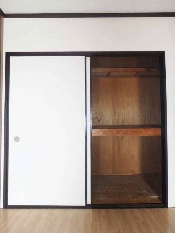 収納　お布団なども入りますね