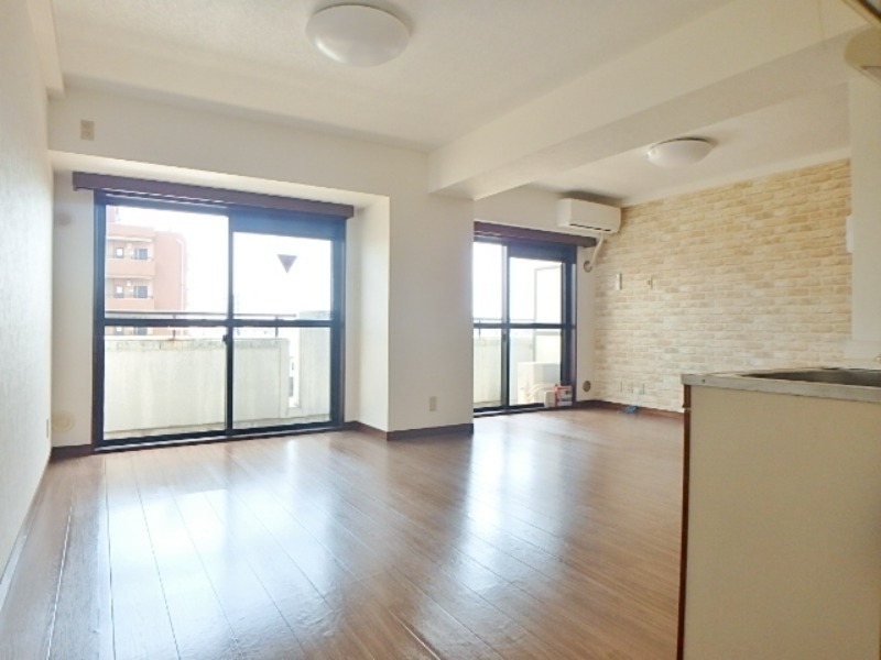 居室・リビング　図面と現状に相違がある場合には現状を優先