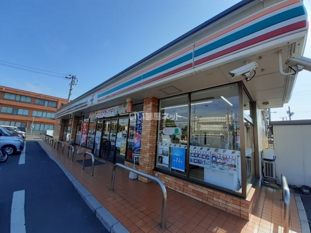 コンビニ　セブンイレブン山陽小野田平成町店（コンビニ）まで557m