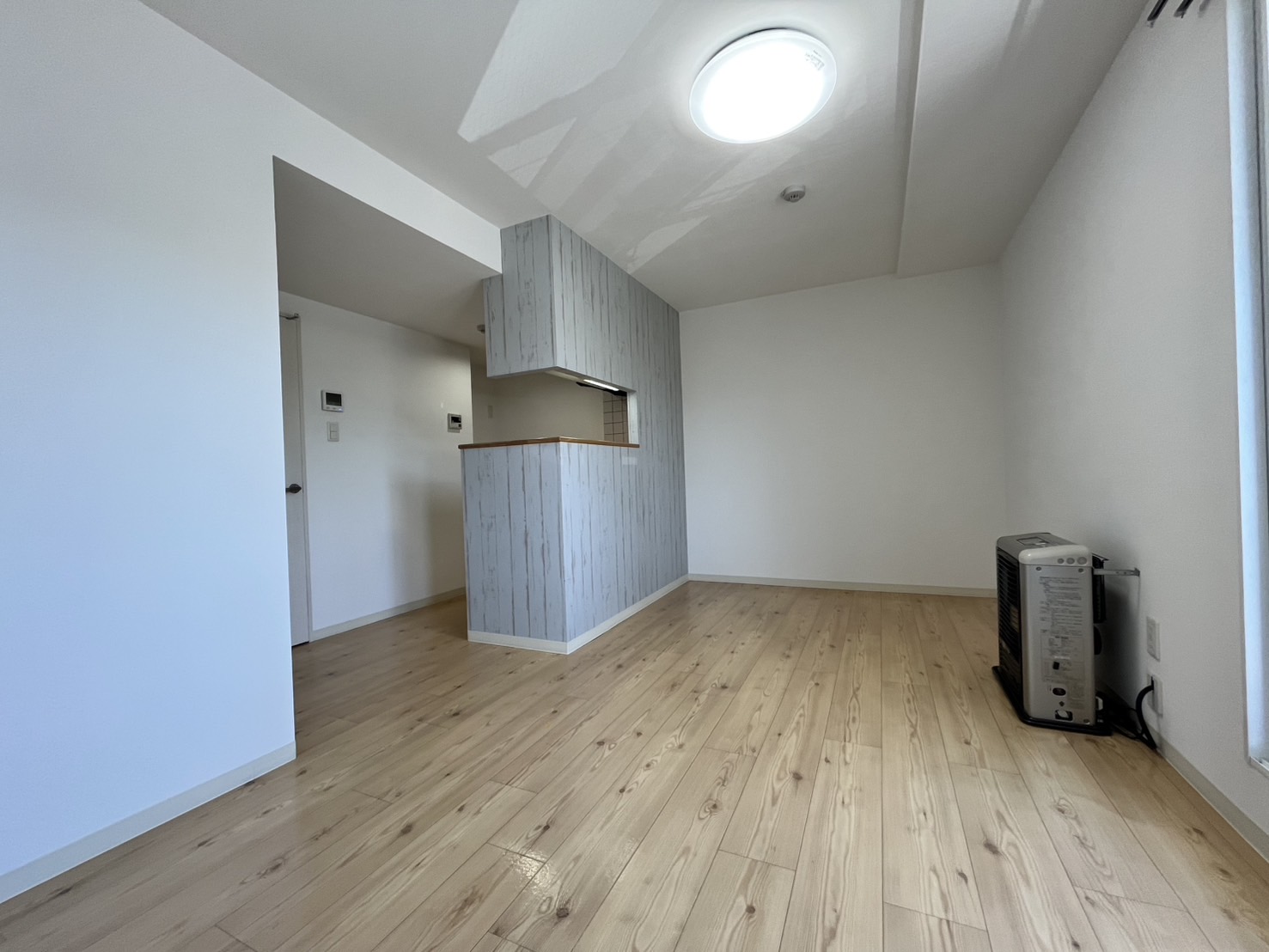 居室・リビング　他号室のお写真です。参考にご覧下さい。