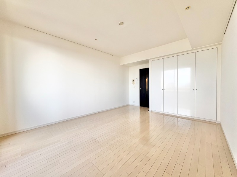 その他部屋・スペース　バルコニー側から見たお部屋♪