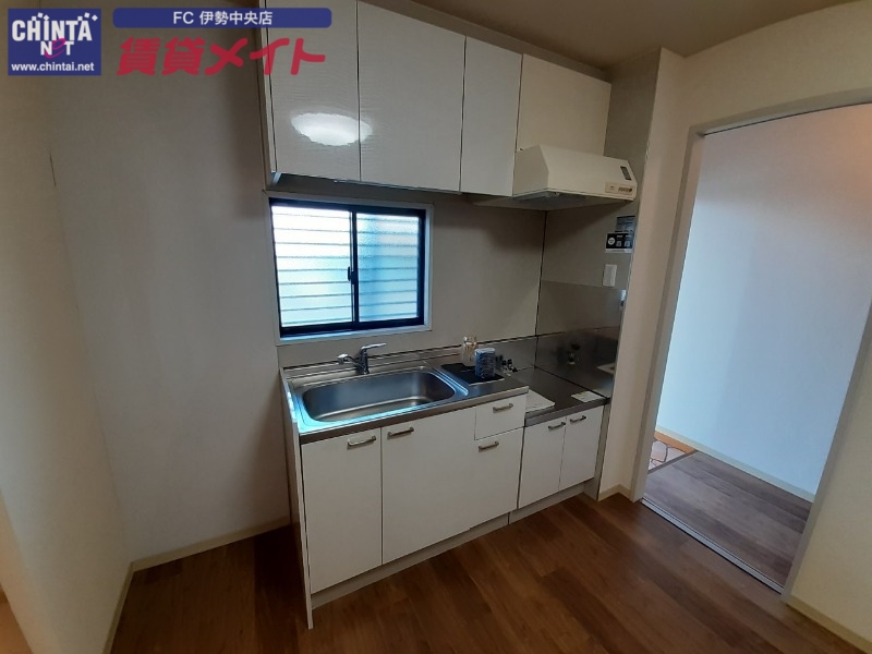 キッチン　別部屋参考写真です