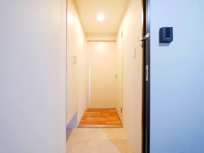 玄関　スッキリ広々とした段差が少ない玄関♪