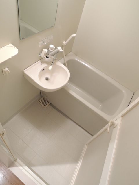 バス・シャワールーム　バス