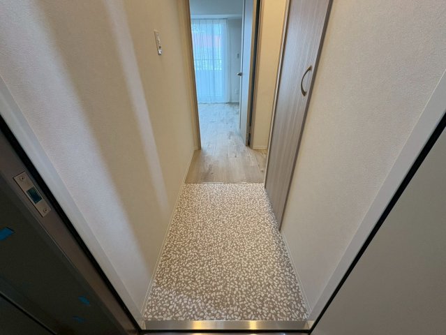 玄関　ポルタニグラサウス