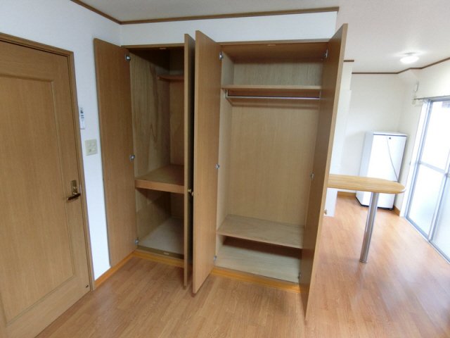 収納　クローゼット