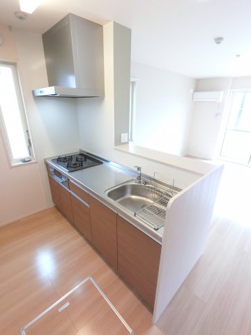 キッチン　※同タイプの写真となります。