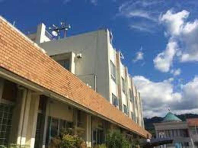 郵便局　桃山郵便局（郵便局）まで2080m