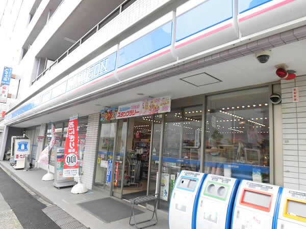 コンビニ　ローソン（コンビニ）まで158m