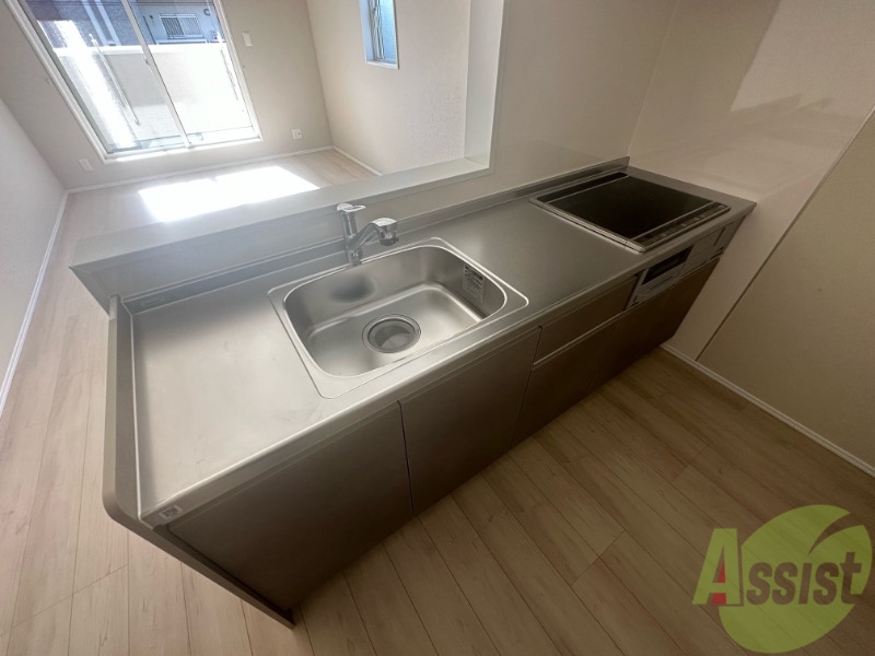 キッチン　シンプルなデザインのシステムキッチンです！