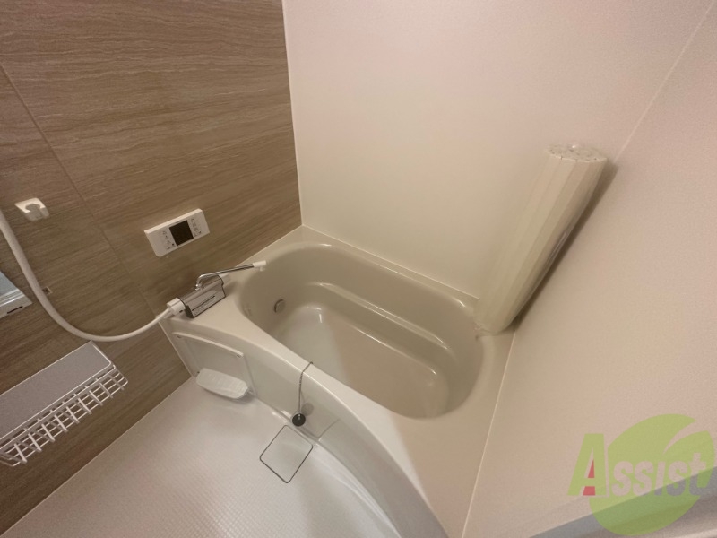 バス・シャワールーム　お風呂は日々の疲れをリフレッシュできる広さがありますね。