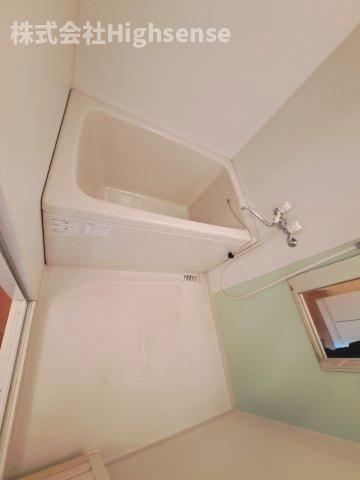 バス・シャワールーム　落ち着いた空間のお風呂です