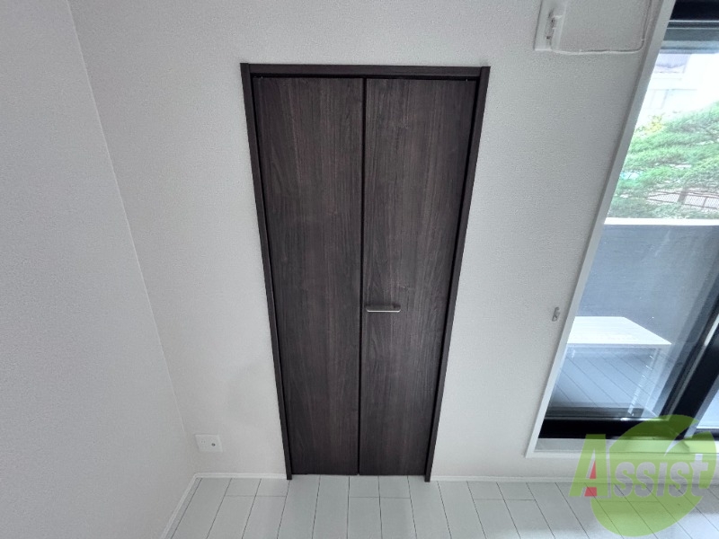 収納　収納スペースです。お洋服やお荷物はこちらへ。