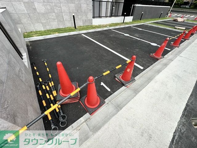 駐車場　駐車場
