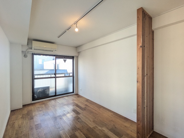 居室・リビング　※クリーニング前の写真です