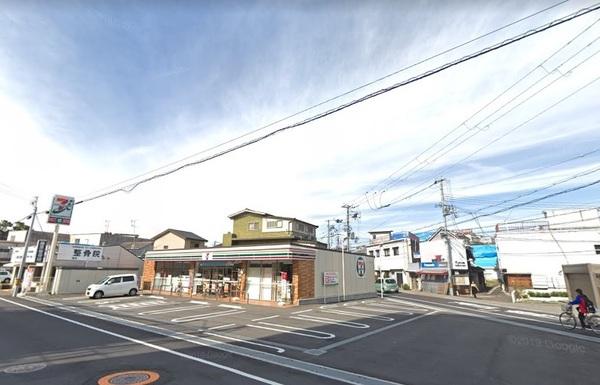 コンビニ　セブンイレブン泉大津菅原町店（コンビニ）まで636m