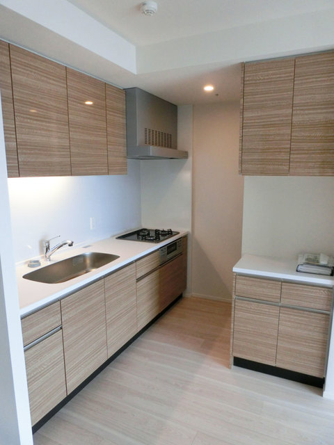 キッチン　※写真は同タイプ住戸です。