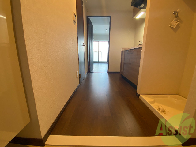 玄関　玄関から見た景色です。イメージできますか。