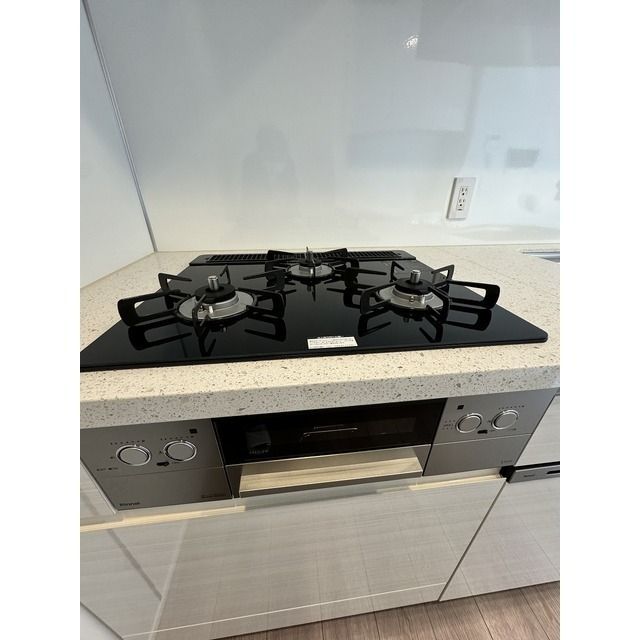 キッチン　ガスコンロ