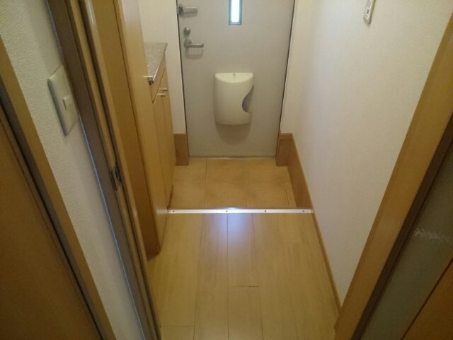 玄関　落ち着いた玄関です
