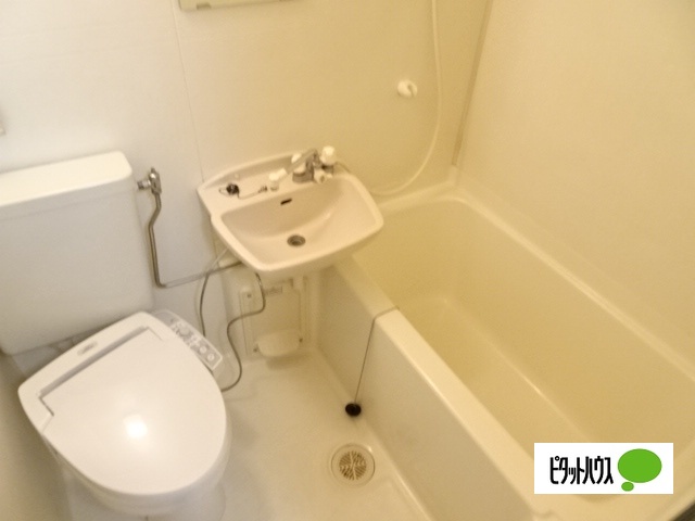バス・シャワールーム　同物件別室写真