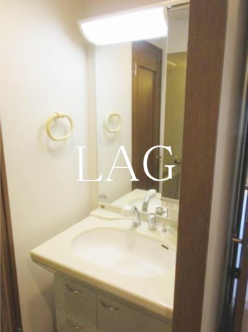 洗面設備　洗面台です。