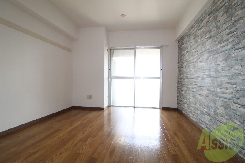 居室・リビング　日当たりの良い洋室！