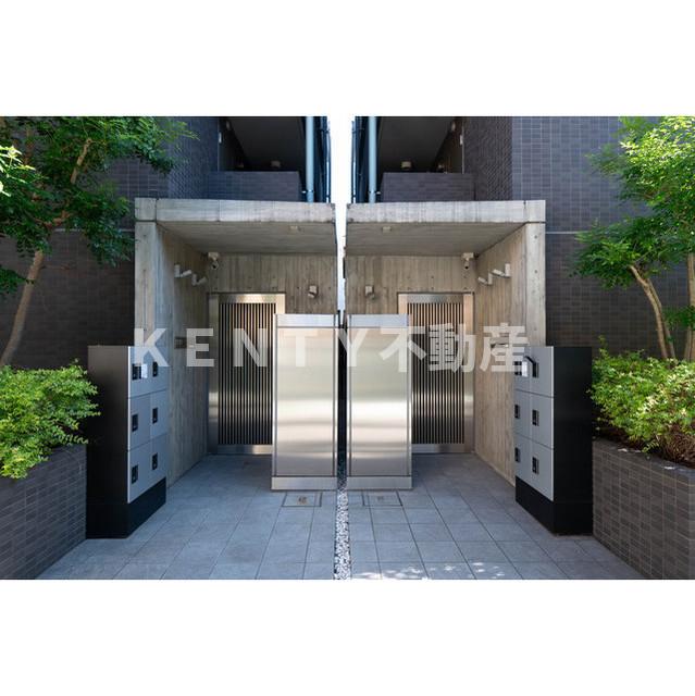 エントランス　清潔なエントランスです