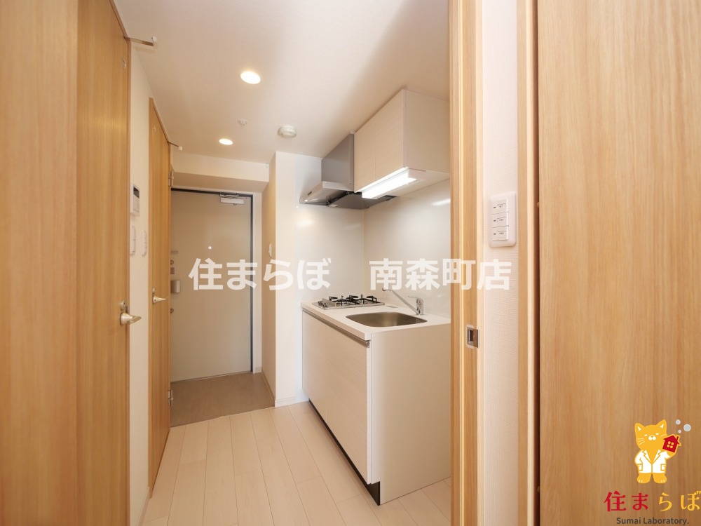 キッチン　「ただの部屋探しじゃない。“あなたの暮らし”探しです。」