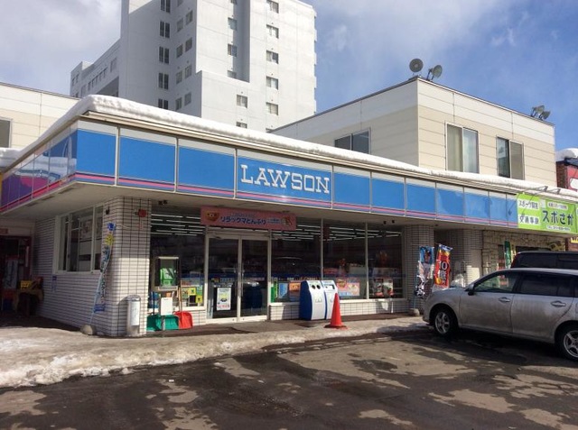 コンビニ　ローソン札幌北7条東店（コンビニ）まで398m