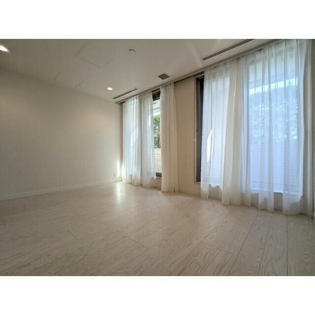 居室・リビング　おしゃれな居間です