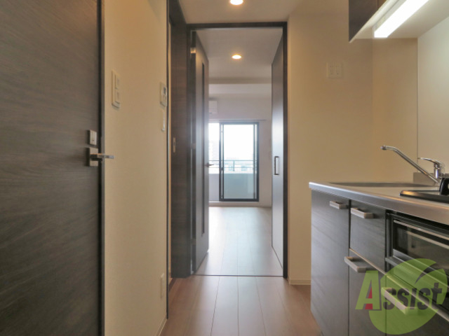 玄関　玄関から見た景色はこちらです。イメージできますか。