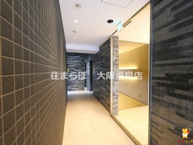 エントランス　共用部の印象も大切に