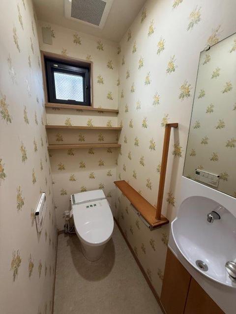 トイレ　温水洗浄暖房便座付