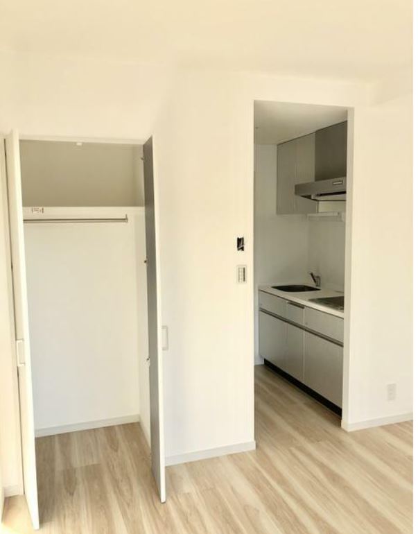 居室・リビング　別号室写真