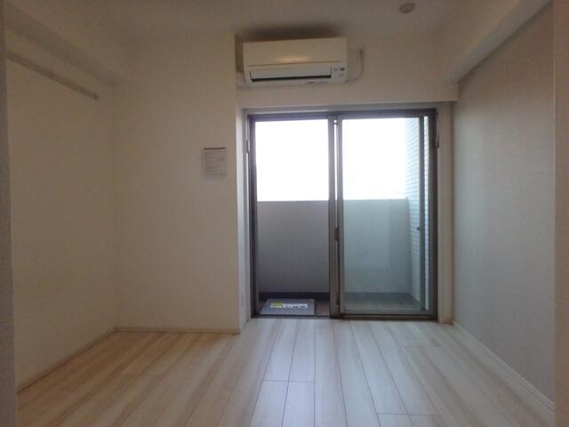 居室・リビング　?