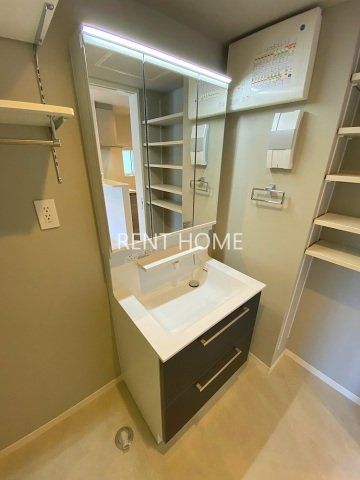 洗面設備　シャンプードレッサー