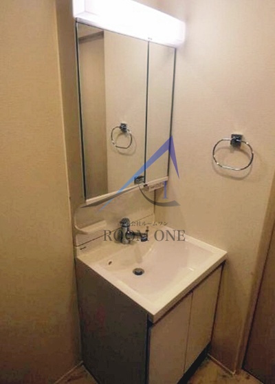 洗面設備　洗面台です。