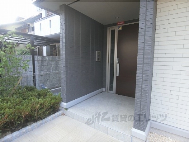 エントランス　マンション南側入口