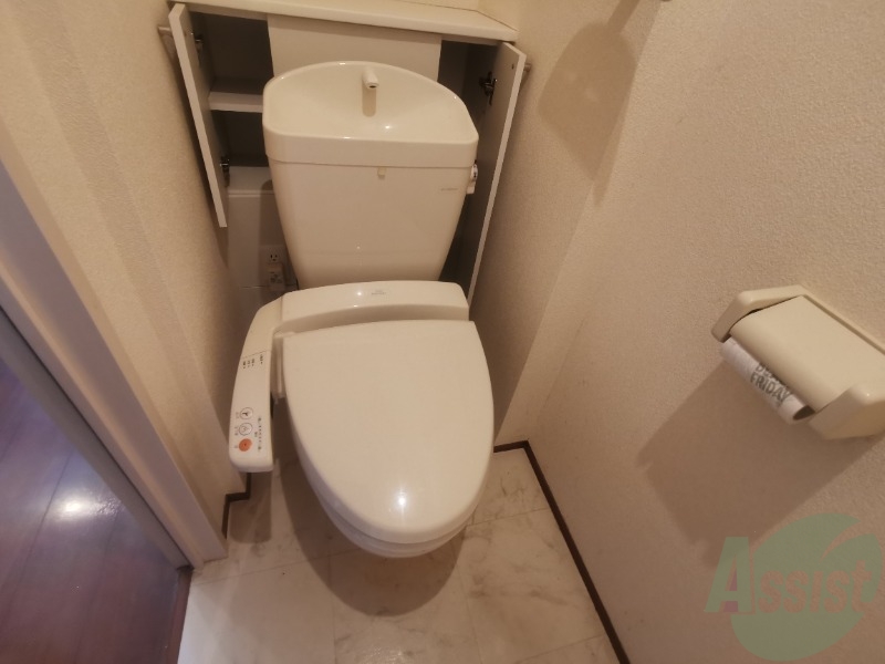 トイレ　トイレはウォシュレット付きで嬉しいですね！